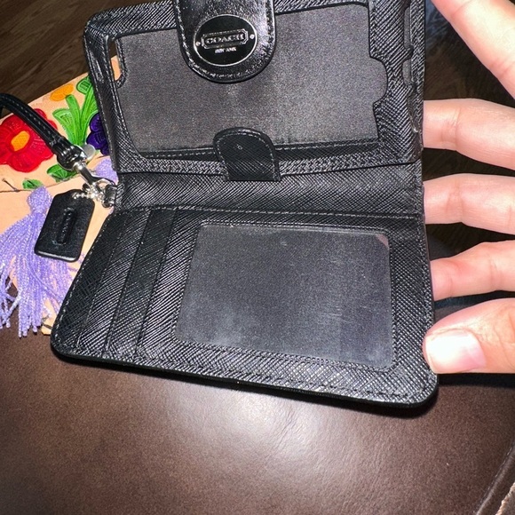 Coach Vintage and Unique - Picture 3 of 5